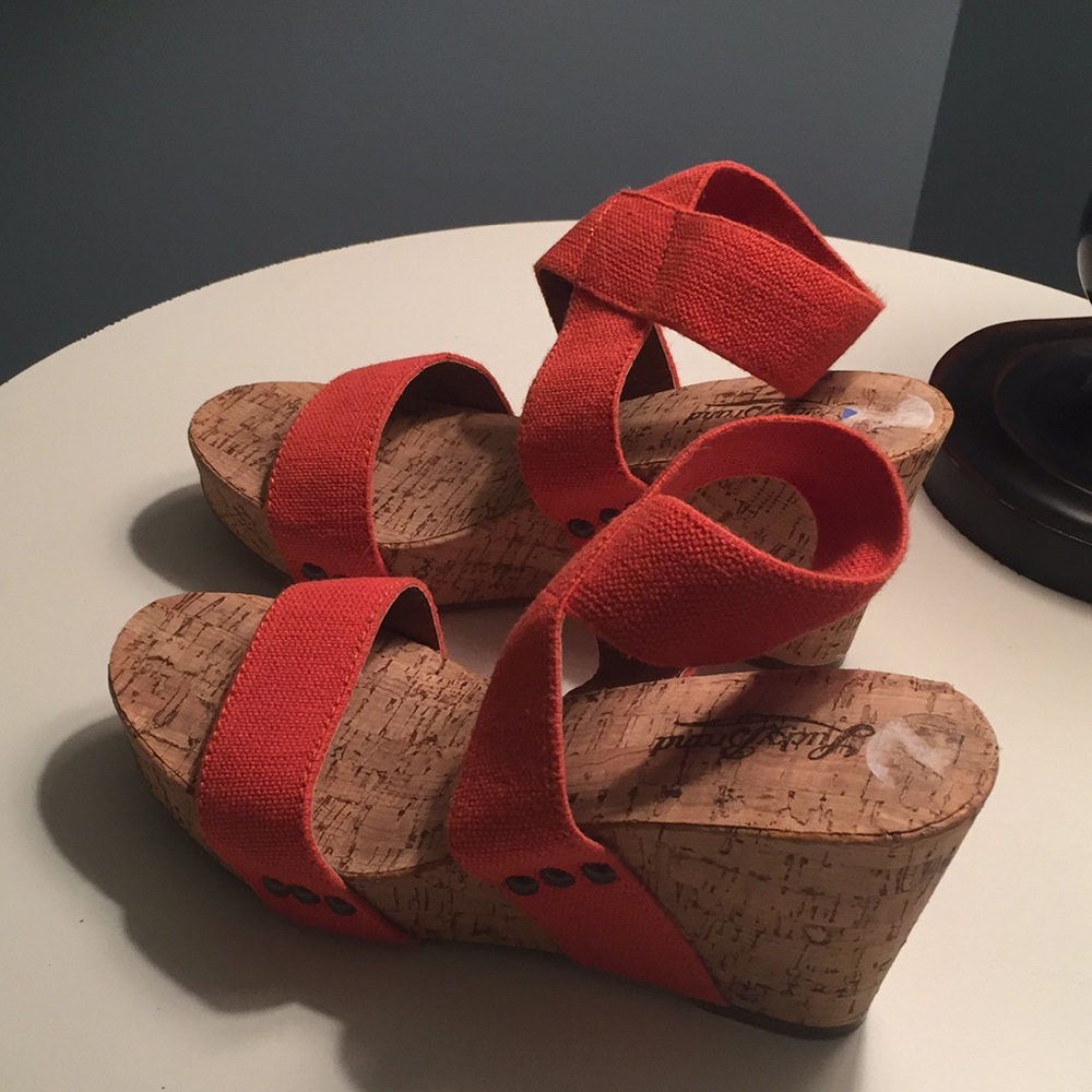 Sandal heels